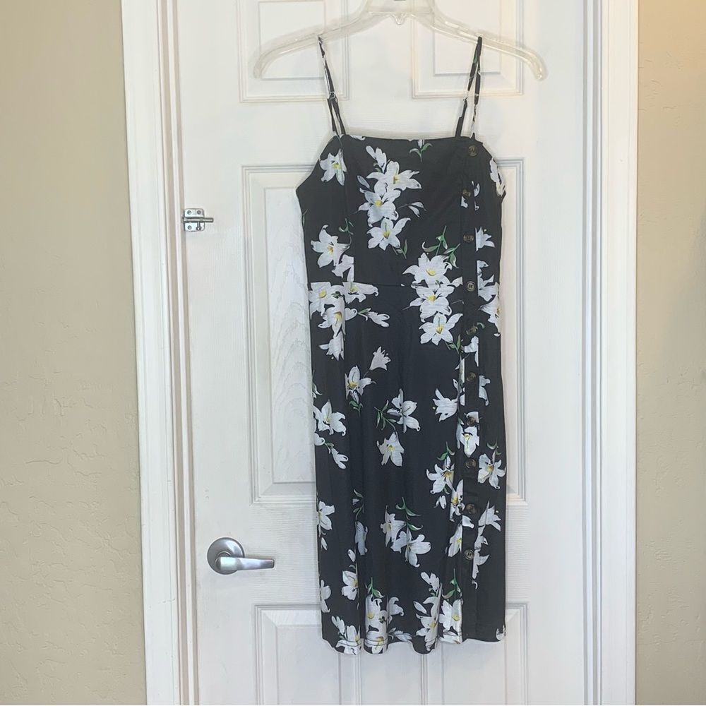 Floral Black Dress Size Large